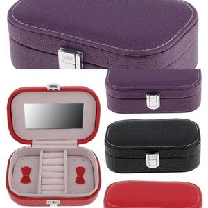 Travel jewelry box